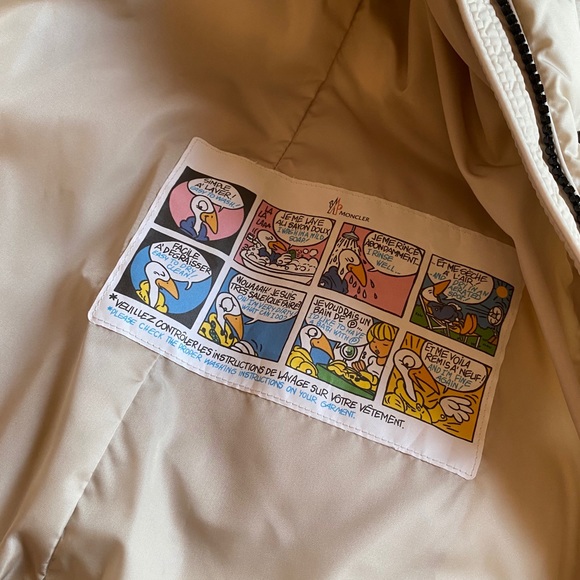 Moncler woman’s Coat - Picture 7 of 10